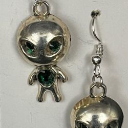 Alien Elegance Jewelry Set - Necklace & Earrings (Green)